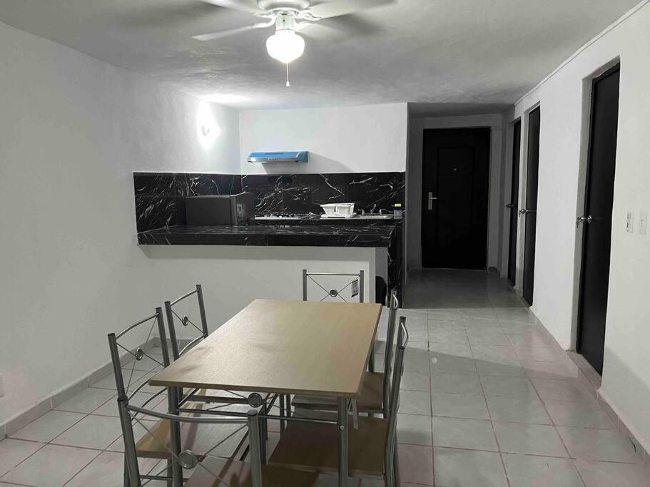Departamento Todo Cerca Playa Azul Apartment Manzanillo Bagian luar foto