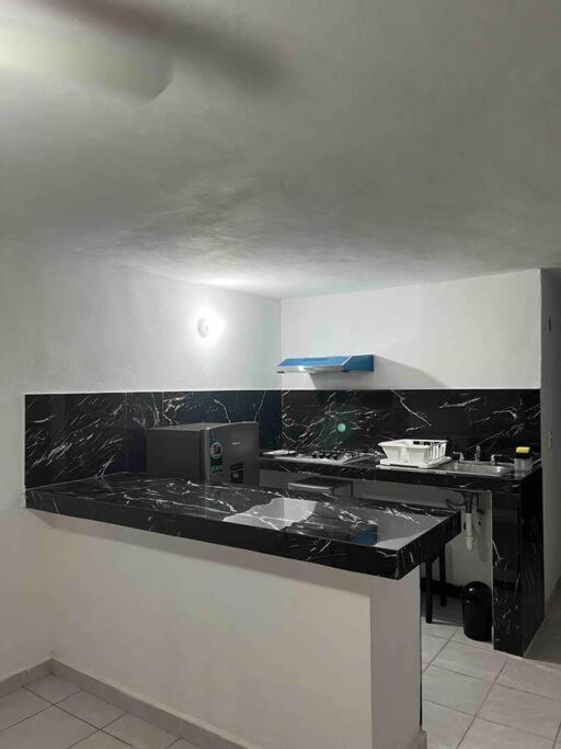 Departamento Todo Cerca Playa Azul Apartment Manzanillo Bagian luar foto